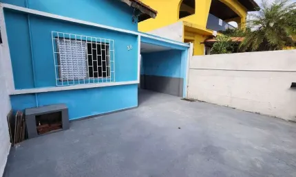 Casa à venda, 3 quartos, 3 vagas, Jardim Independência - São Vicente/SP