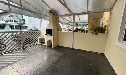 Sobrado à venda, 2 quartos, 1 vaga, Vila Voturua - São Vicente/SP