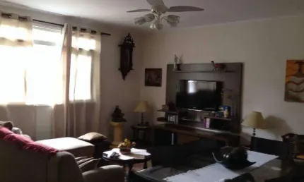 Casa à venda, 4 quartos, 1 suíte, 2 vagas, Embaré - Santos/SP