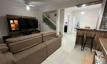 Sobrado à venda, 3 quartos, 2 vagas, Vila São Jorge - São Vicente/SP
