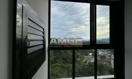 Apartamento no último andar na Primeiro de Maio em Brusque SC