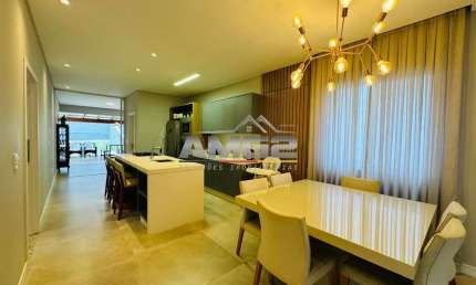 Casa Alto Padrão no Dom Joaquim em Brusque. Confira!!