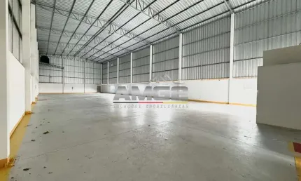 Galpão Industrial com 600m² para locação em Brusque