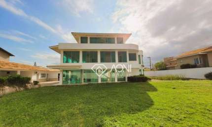 Casa triplex - 4 quartos com 4 suítes + closet + hidromassagem (700m²) por R$ 2.800.000 - Interlagos - Vila Velha/ES