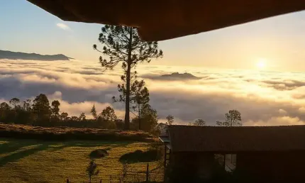 Vista espetacular para o nascer do sol em uma localização elevada