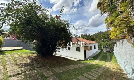 Casa térrea com 3 quartos para aluguel no condomínio Vista Alegre Café na cidade de Vinhedo