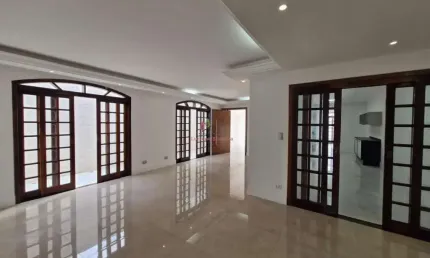 Casa para Venda em São Bernardo do Campo, Parque Terra Nova, 3 dormitórios, 2 suítes, 3 banheiros, 5 vagas