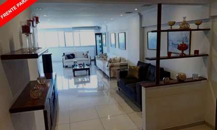 Apartamento de Frente Praia de Icaraí com 4 Quartos, 1 Suíte e 243m²  1 por andar - Niterói-RJ
