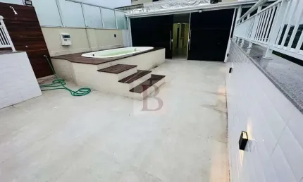 Apartamento à venda em Maria Paula, São Gonçalo-RJ: 3 quartos, 1 suíte, 1 sala, 3 banheiros, 1 vaga de garagem, 155m² de área.