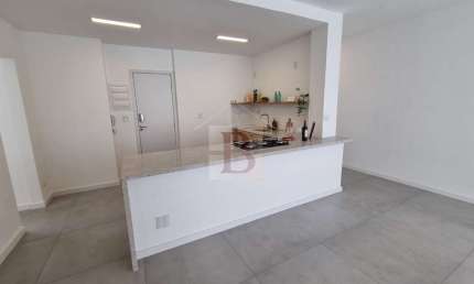 Imperdível oportunidade de adquirir um apartamento de 3 quartos em Icaraí, Niterói-RJ: 1 suíte, 1 sala, 3 banheiros, 1 vaga de garagem e 120m².