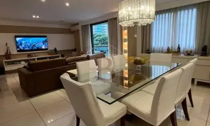 Excelente oportunidade: Apartamento à venda em Icaraí, Niterói-RJ, com 4 suítes, 2 salas e 2 vagas de garagem!