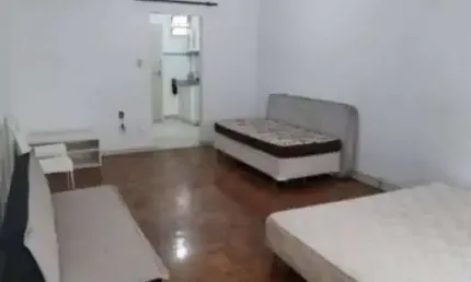 Amplo e mobiliado sala living de 50m² à venda na região do boqueirão