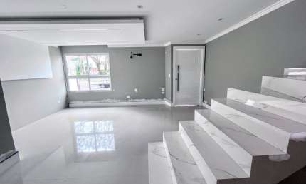 Baixamos o preço , triplex com 240m2 semi mobiliado