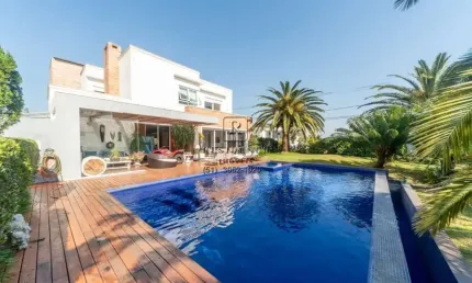 Casa em condomínio fechado com 4 quartos à venda na Avenida Juca Batista, 8000, Belém Novo, Porto Alegre, 511 m2 por R$ 4.950.000
