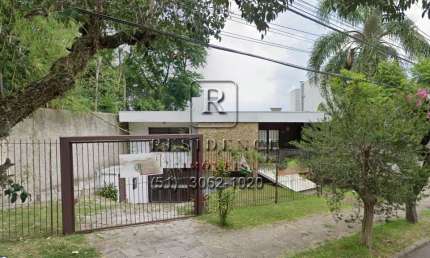 Casa comercial com 3 salas para alugar na Rua Carlos Huber, 580, Três Figueiras, Porto Alegre, 376 m2 por R$ 15.500