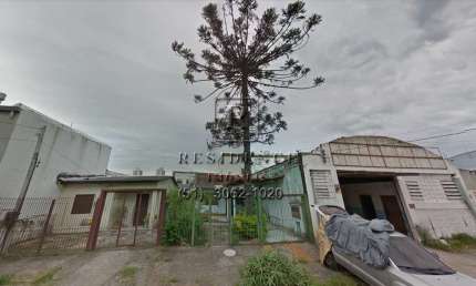 Casa com 3 quartos à venda na Rua Júlio Verne, 771, Santa Maria Goretti, Porto Alegre, 280 m2 por R$ 500.000