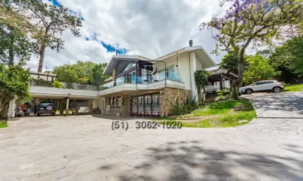 Casa em condomínio de luxo na vila assunção, porto alegre-rs: 3 quartos, 3 suítes, 3 salas, 4 banheiros, 4 vagas, 800m².