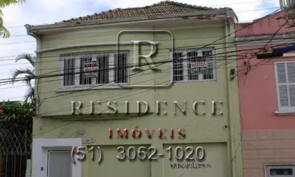 Casa Comercial de Alto Padrão na Floresta, Porto Alegre-RS: 9 Salas, 2 Banheiros, 270m² - Venda ou Locação!