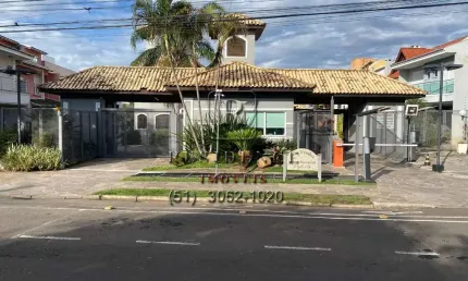 Imperdível casa em condomínio de luxo na Marina, Xangri-lá-RS: 4 quartos, 4 suítes, 3 salas, 2 vagas de garagem, 278m².