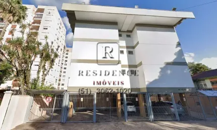 Apartamento Semi Mobiliado de 2 Quartos com Piscina no Bairro Glória - Porto Alegre-RS, 63m² de Área - Venda