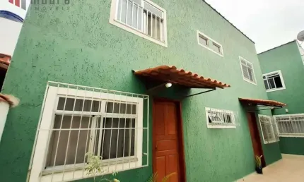 Casa com 2 quartos à venda na Rua Sueny Sacconi, Monte Castelo, Juiz de Fora
