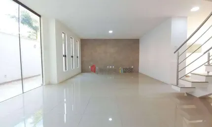 Casa em condomínio fechado com 3 quartos à venda na Rua Clorofila, Parque Guadalajara, Juiz de Fora