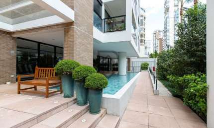 Apartamento com 3 quartos à venda na Rua Monte Aprazível, Vila Nova Conceição, São Paulo