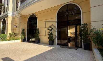 Apartamento Moema frente Colégio Móbile PORTEIRA FECHADA