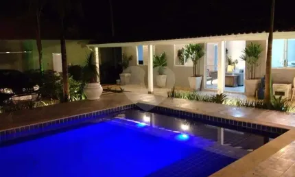 Casa térrea com 4 quartos à venda em Balneário Praia Do Pernambuco - SP