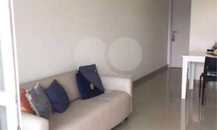 Apartamento com 1 quartos à venda em Vila Mathias - SP