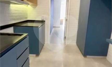 Apartamento com 3 quartos à venda ou para locação em Gonzaga - SP