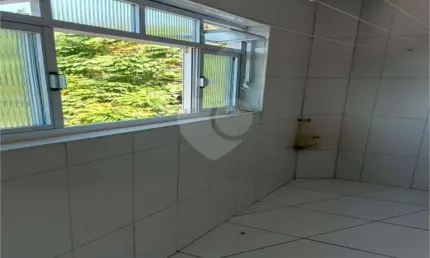Casa com 1 quartos à venda ou para locação em Parque São Vicente - SP