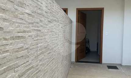 Casa de vila com 2 quartos à venda em Aparecida - SP