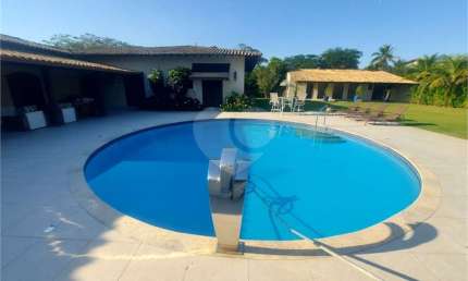 Casa com 8 quartos à venda ou para locação em Jardim Acapulco - SP