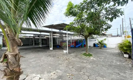 Terreno à venda na Doutor Antônio Guilherme Gonçalves, Vila Margarida, São Vicente