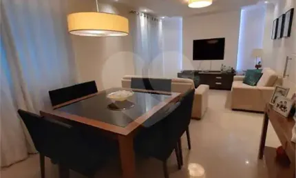 Villagio com 3 quartos à venda em Vila Mathias - SP