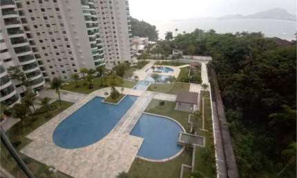 Apartamento com 4 quartos à venda em Parque Enseada - SP