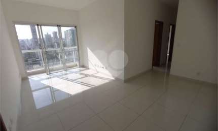 Apartamento com 3 quartos para locação em Boqueirão - SP