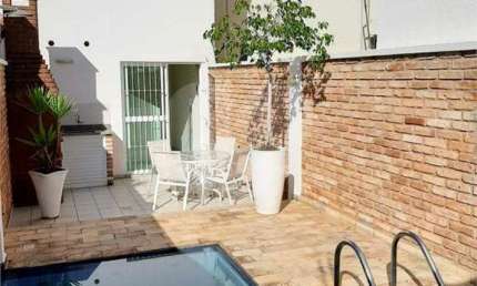Casa com 3 quartos à venda na Rua Duque de Caxias, Campo Grande, Santos