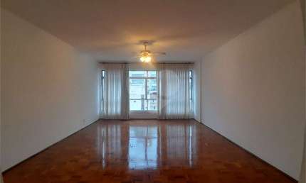 Apartamento com 2 quartos à venda ou para locação em Gonzaga - SP