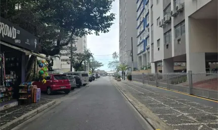 Apartamento com 3 quartos à venda ou para locação em Pitangueiras - SP
