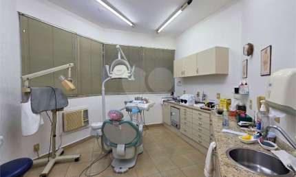 Sala comercial à venda na Avenida Doutor Bernardino de Campos, Pompéia, Santos