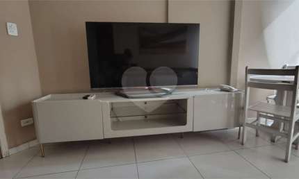 Flat com 1 quarto à venda na Rua Jorge Tibiriçá, Gonzaga, Santos