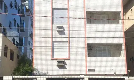 Apartamento com 3 quartos à venda ou para locação em Embaré - SP