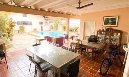 Casa com 3 quartos à venda na Rua Quintino Bocaiúva, Pitangueiras, Guarujá
