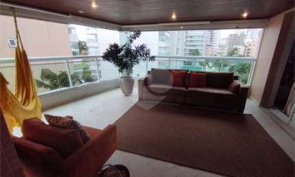 Apartamento com 4 quartos à venda ou para locação em Enseada - SP