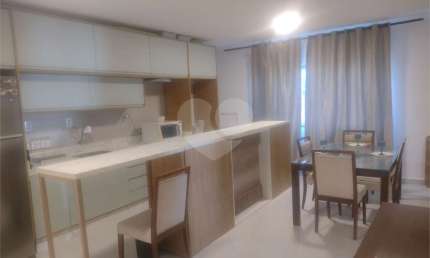 Apartamento com 3 quartos para locação em Campo Grande - SP