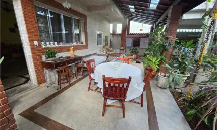 Casa com 6 quartos à venda na Rua Doutor Fernando Nascimento, Enseada, Guarujá