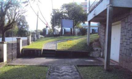 Casa comercial com 8 salas para alugar na Rua Edmundo Bastian, Cristo Redentor, Porto Alegre