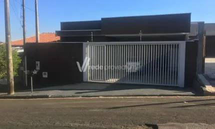 Casa com 3 quartos à venda na Arnaldo Luiz Camargo, 105, Jardim Maria Rosa, Valinhos, 163 m2 por R$ 870.000